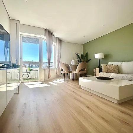 Ad Aprt Apartment